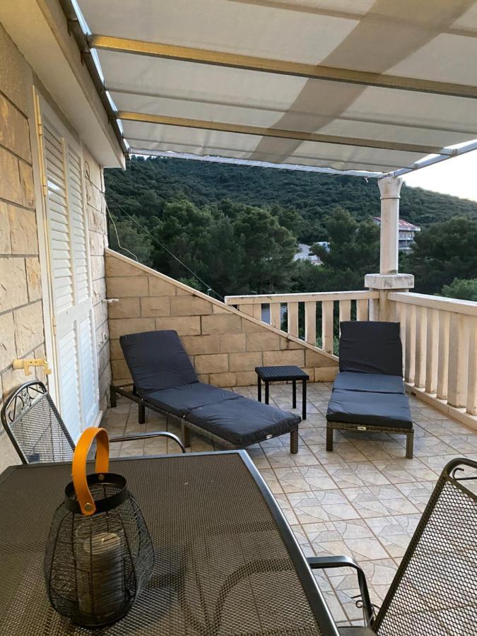Apartmani Luka Zrnovo Eksteriør billede